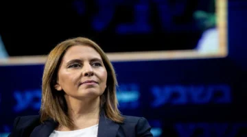 محاولة إيرانية.. اختراق هاتف وزيرة جملئيل الإسرائيلية بعد بينيت